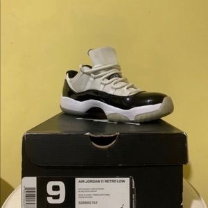 Air Jordan Low 11 “Concord”